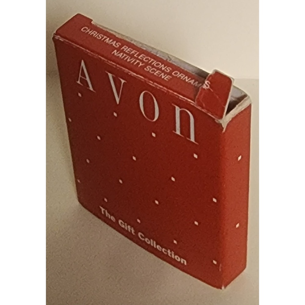 Avon Christmas Reflections Nativity Scene Ornament - Picture 4 of 5